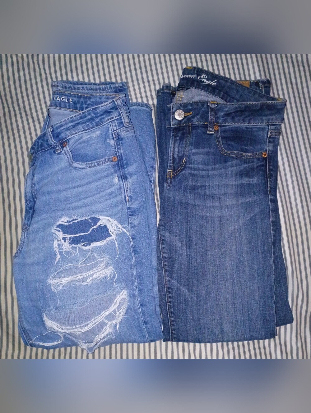 Two Pairs Of American Eagle Outfitters Jeans Size 8 Regular